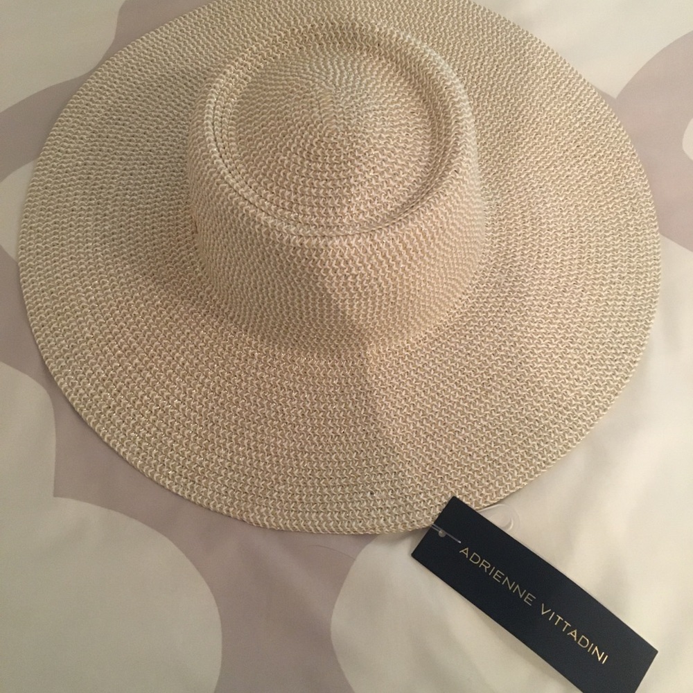 Ladies wide brim beach hat